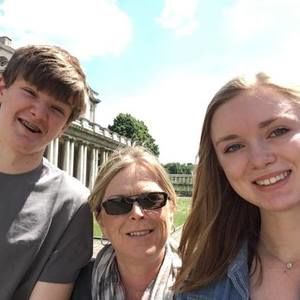 Meet your Posher, Sandy